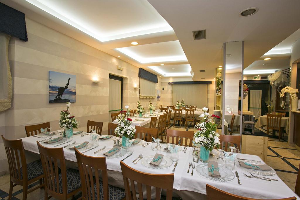 Hotel Lo Squalo Grottammare Kültér fotó