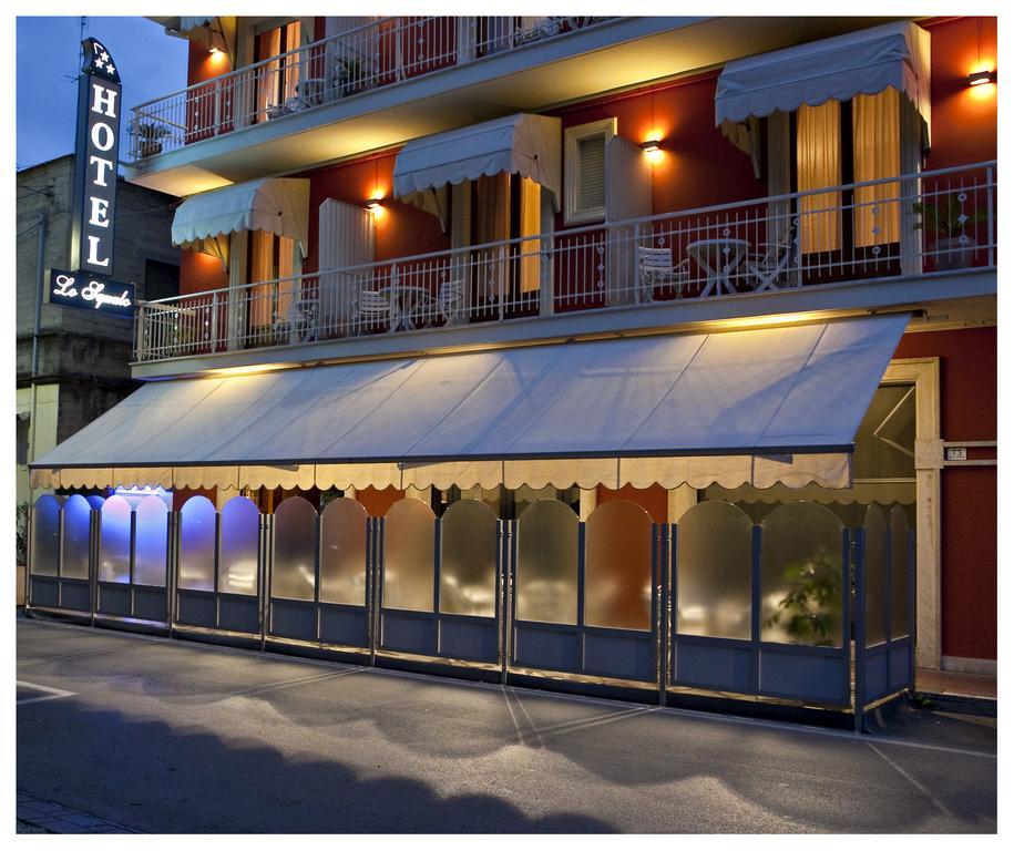 Hotel Lo Squalo Grottammare Kültér fotó